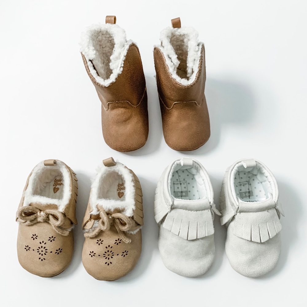 Lot of 3 baby moccasins and boots